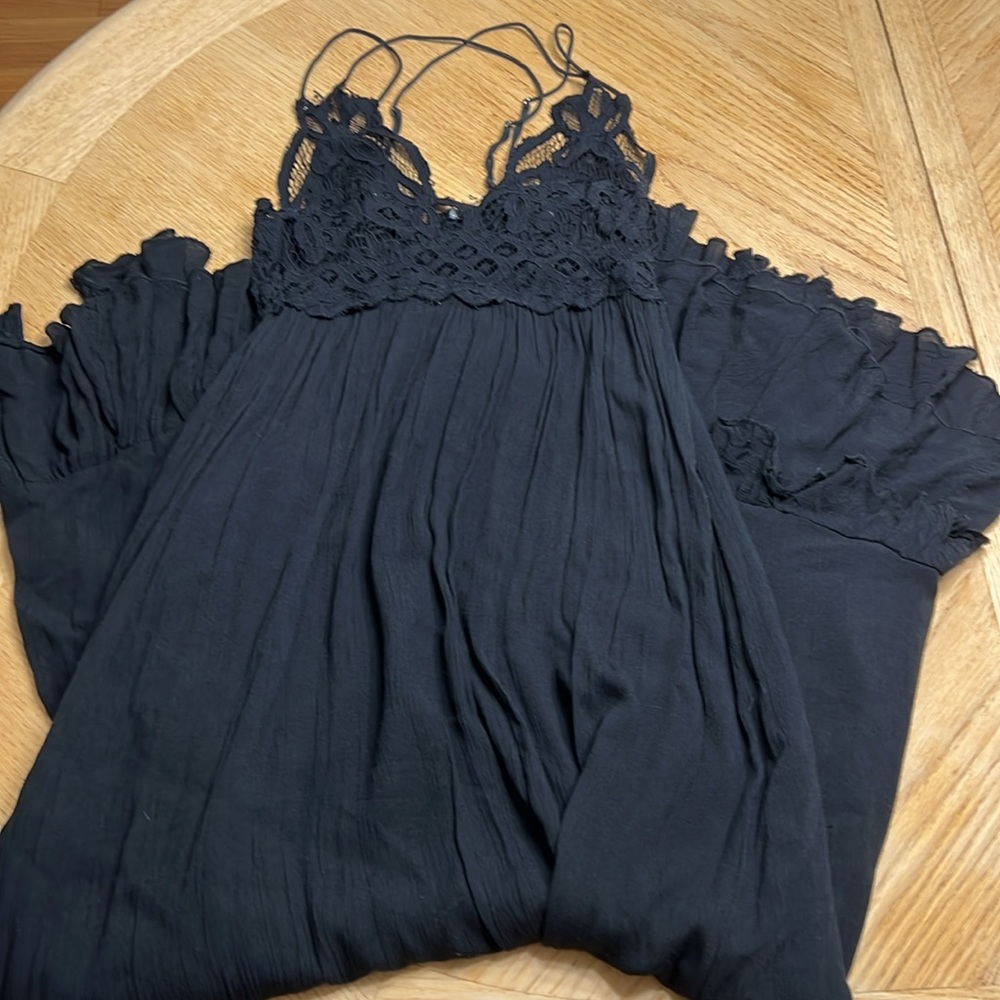 FREE PEOPLE